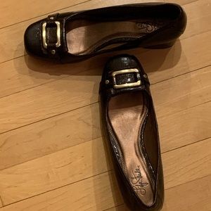 Beautiful brown shoes. Life Stride size 9 ladies.